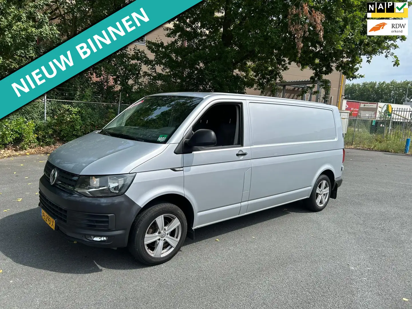 Volkswagen Transporter 2.0 TDI L2H2 Comfortline NETTE AUTO RIJDT EN SCHAK Argent - 1