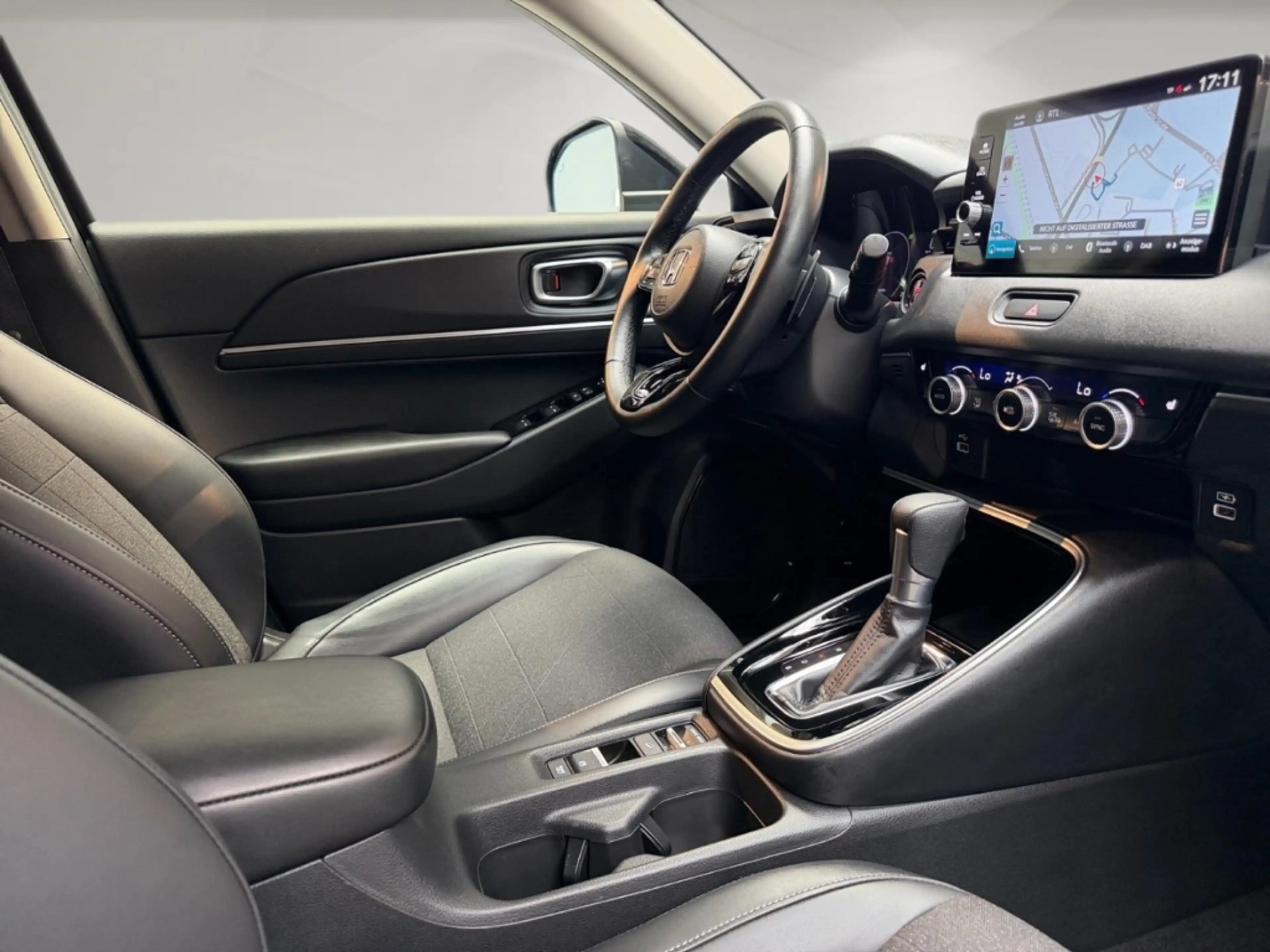 Honda HR-V 1.5 Advance — photo 14
