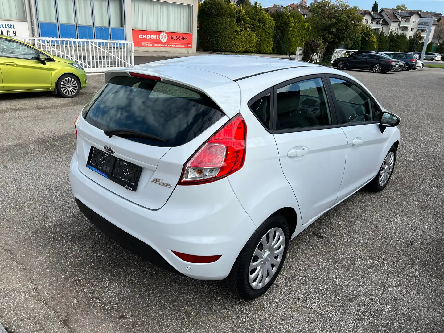Ford Fiesta Trend*PDC hi.+vo.*Sitzheizung* Blanco - 2