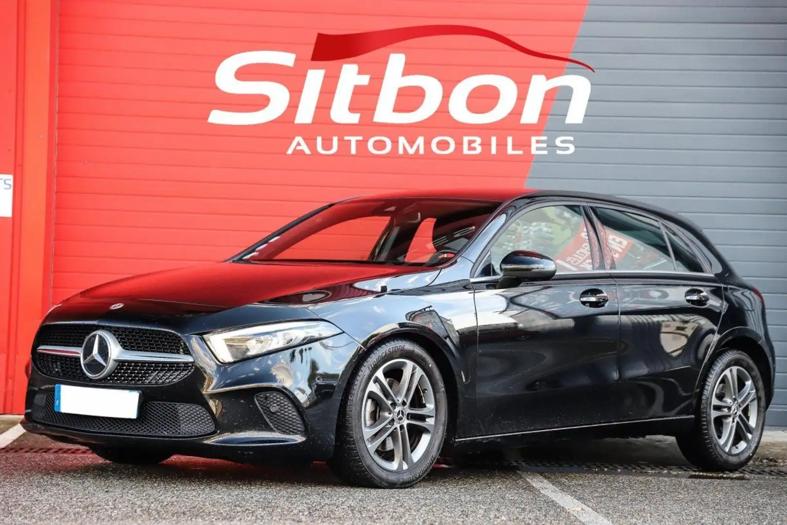Mercedes-Benz A 200 200 7G-DCT Business Line CUIR %2B PACK LUMINOSITE Noir - 1