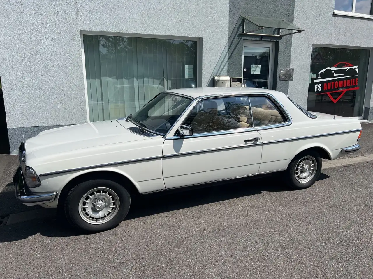 Mercedes-Benz 230 CE 230 W123"Automatik"Schiebedach"Top Zustand", foto 6