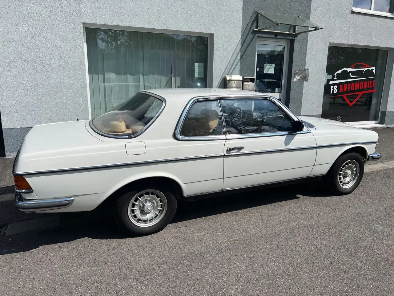 Mercedes-Benz 230 CE 230 W123"Automatik"Schiebedach"Top Zustand", foto 7