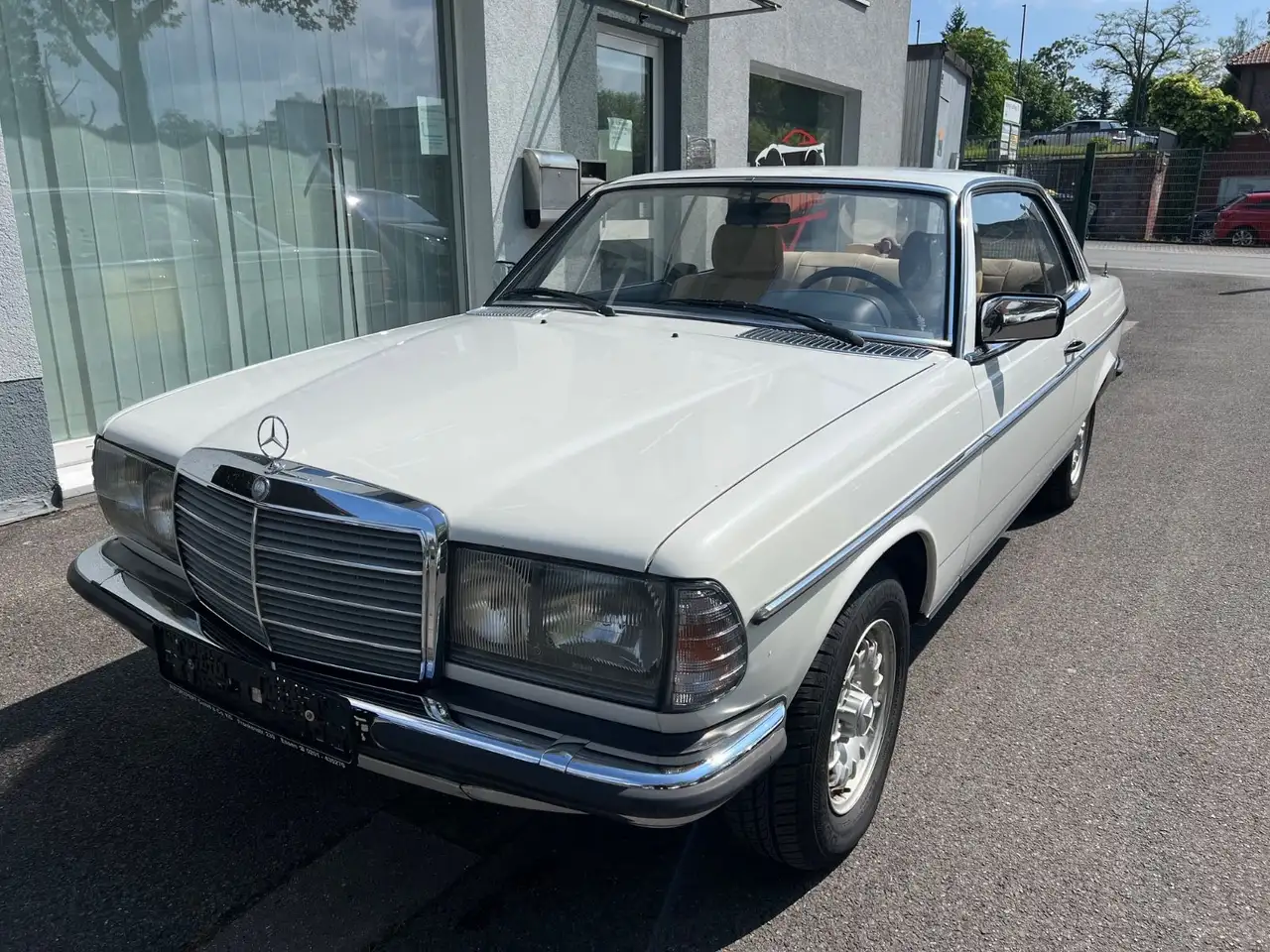 Mercedes-Benz 230 CE 230 W123"Automatik"Schiebedach"Top Zustand", foto 3