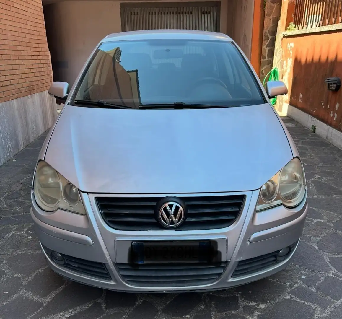 Volkswagen Polo 5p 1.2 Comfortline CL 70cv - 1
