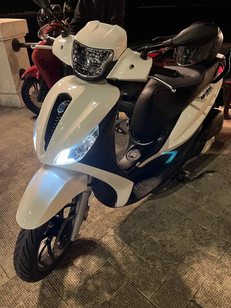 Piaggio Medley 125 sport - 1