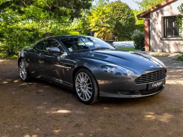 Aston Martin DB9 Touchtronic