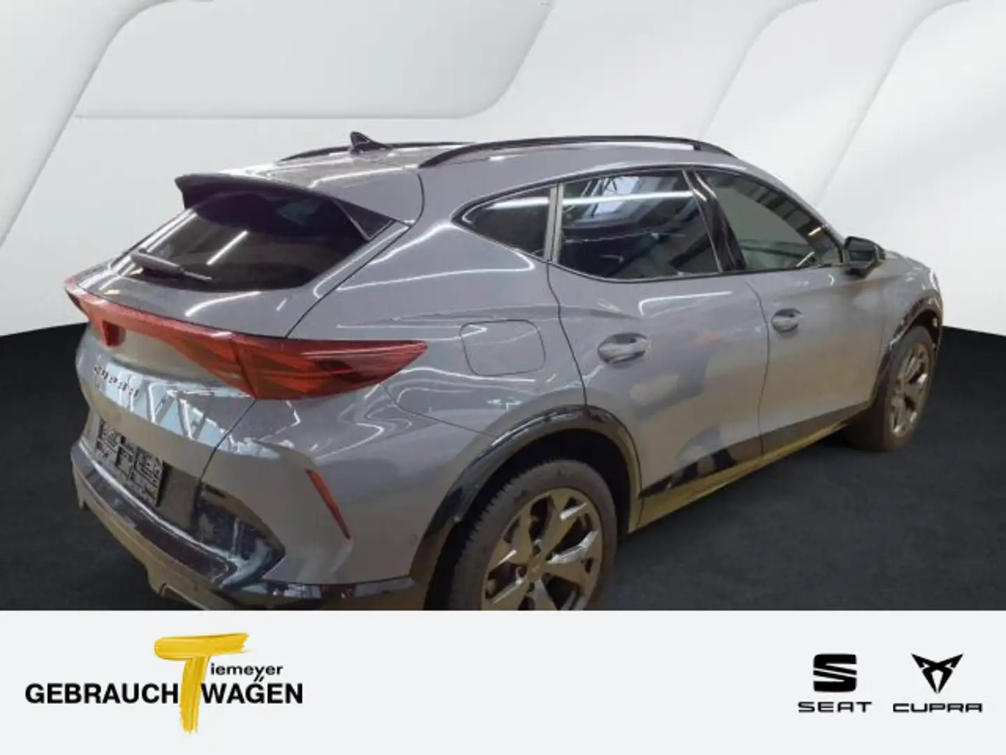 CUPRA Formentor 1.5 eTSI DSG SENNHEISER SUPERSPORT 360 Grau - 1