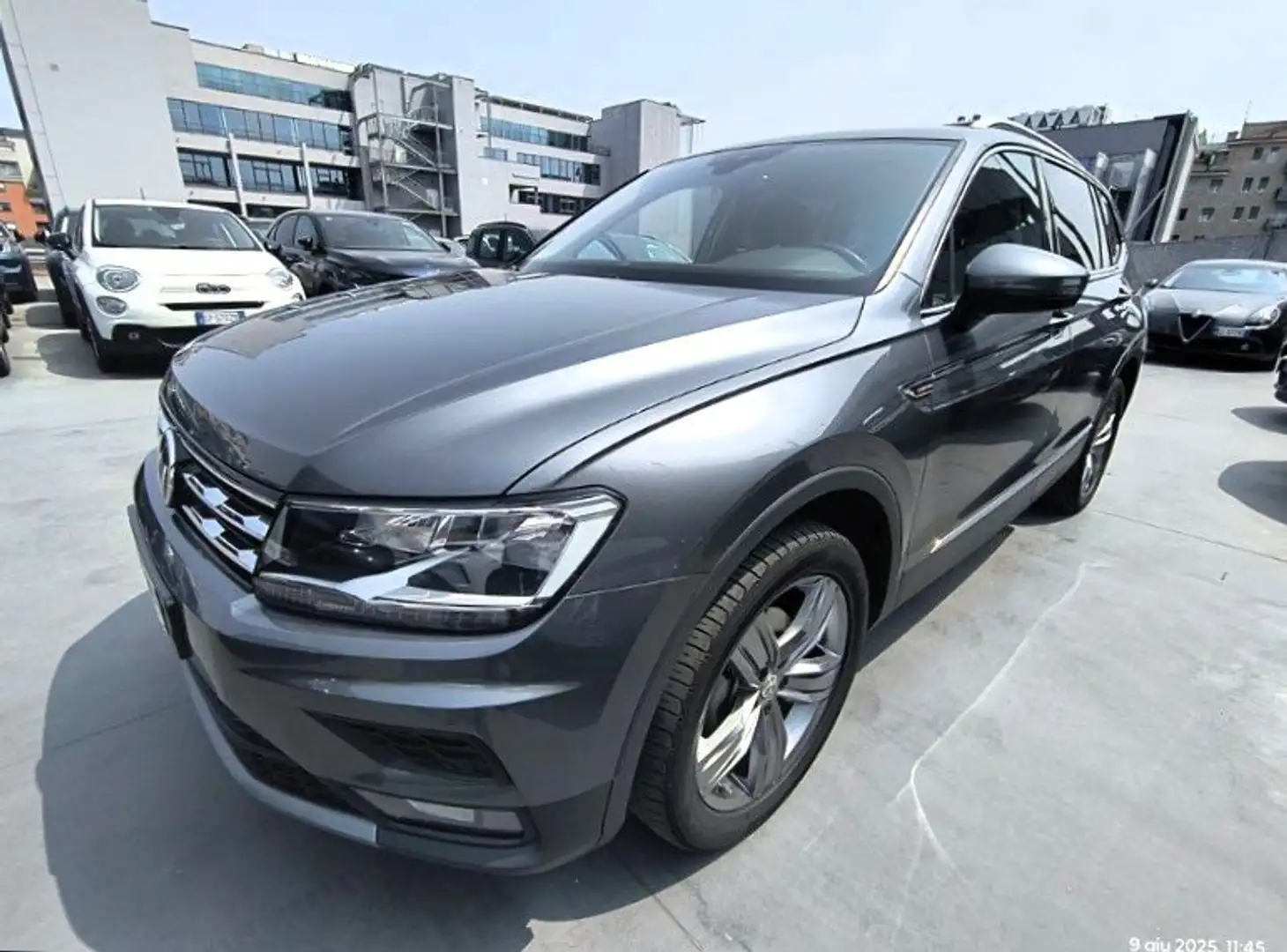 Volkswagen Tiguan Allspace 4MOTION  2.0 tdi 150 CV Business 7 Posti-GE865CL Grigio - 2
