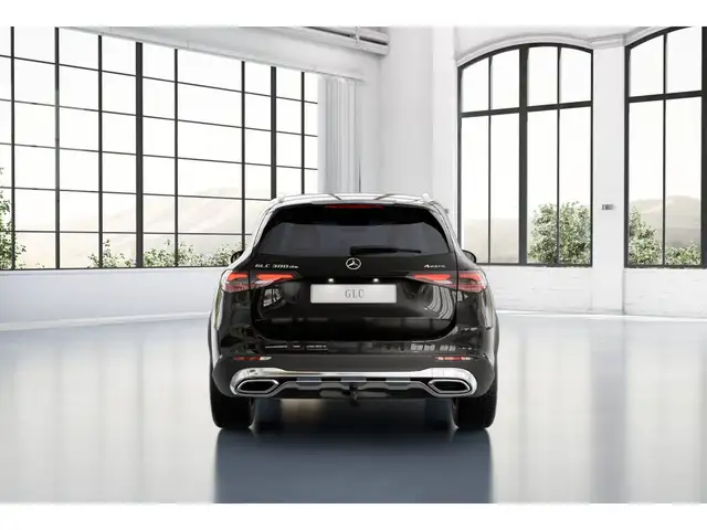 Mercedes-Benz 300 view 4