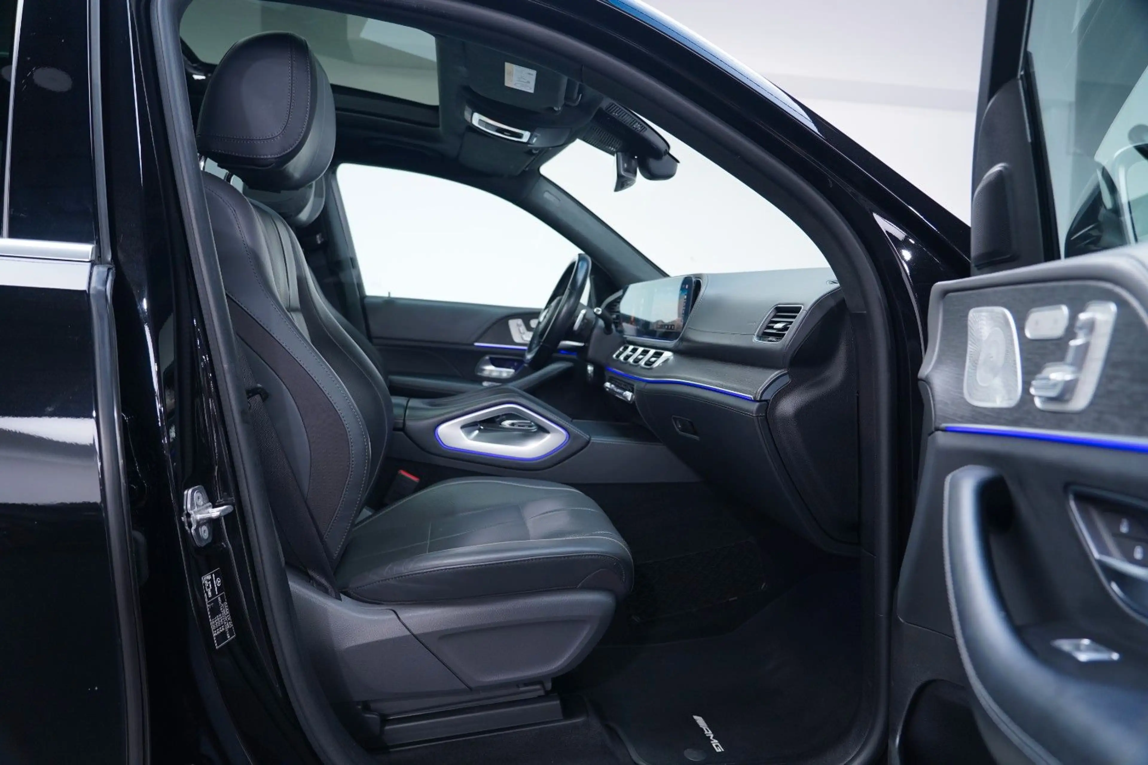 Mercedes-Benz GLS 400 d 4M AMG 9G/7SITZE/BURMESTER®/PANO/AIR — photo 7