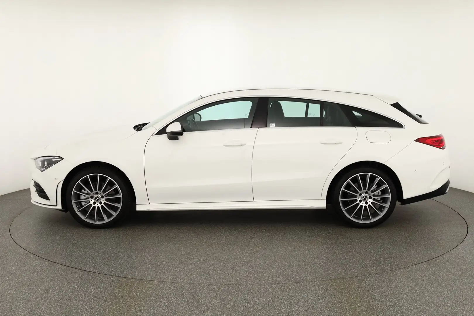 Mercedes-Benz CLA 250 e Shooting Brake AMG Line LED Navi Tempo Weiß - 2