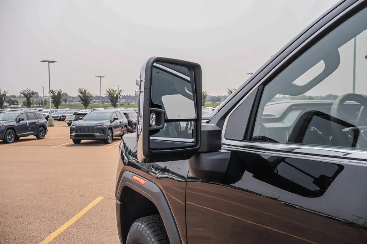 GMC Sierra 3500HD снимка GMC Sierra 3500HD