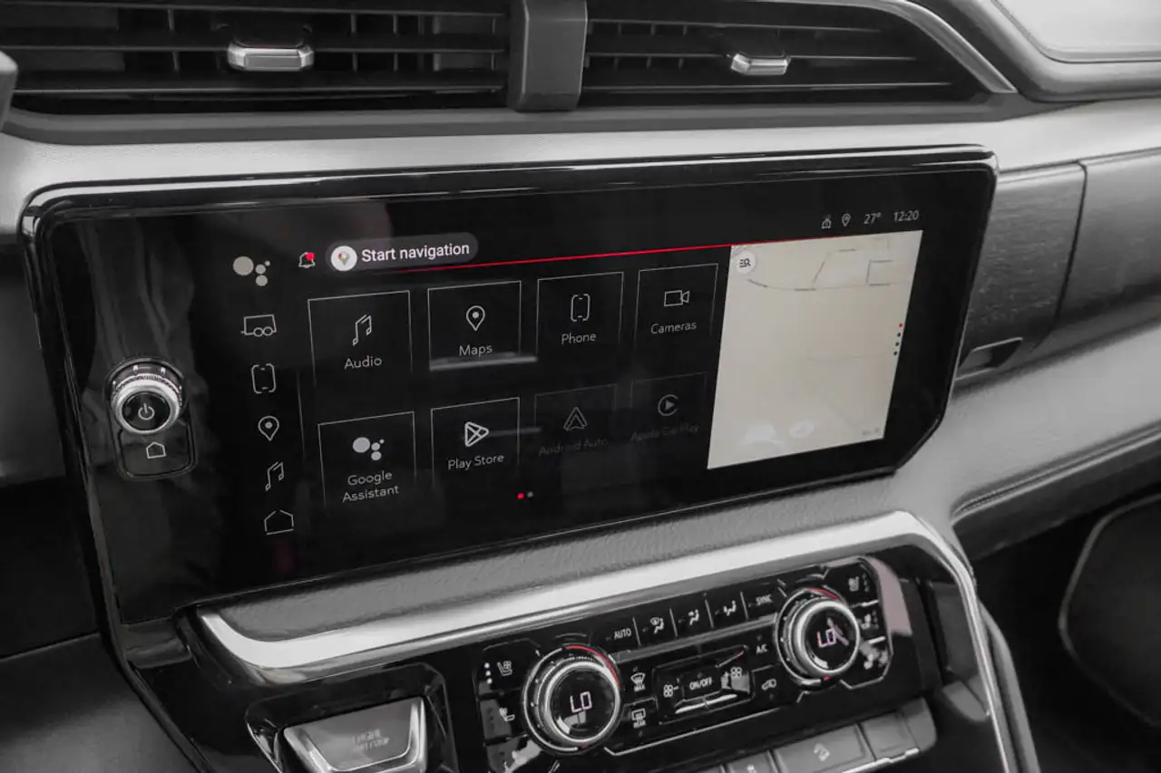 GMC Sierra 3500HD снимка GMC Sierra 3500HD