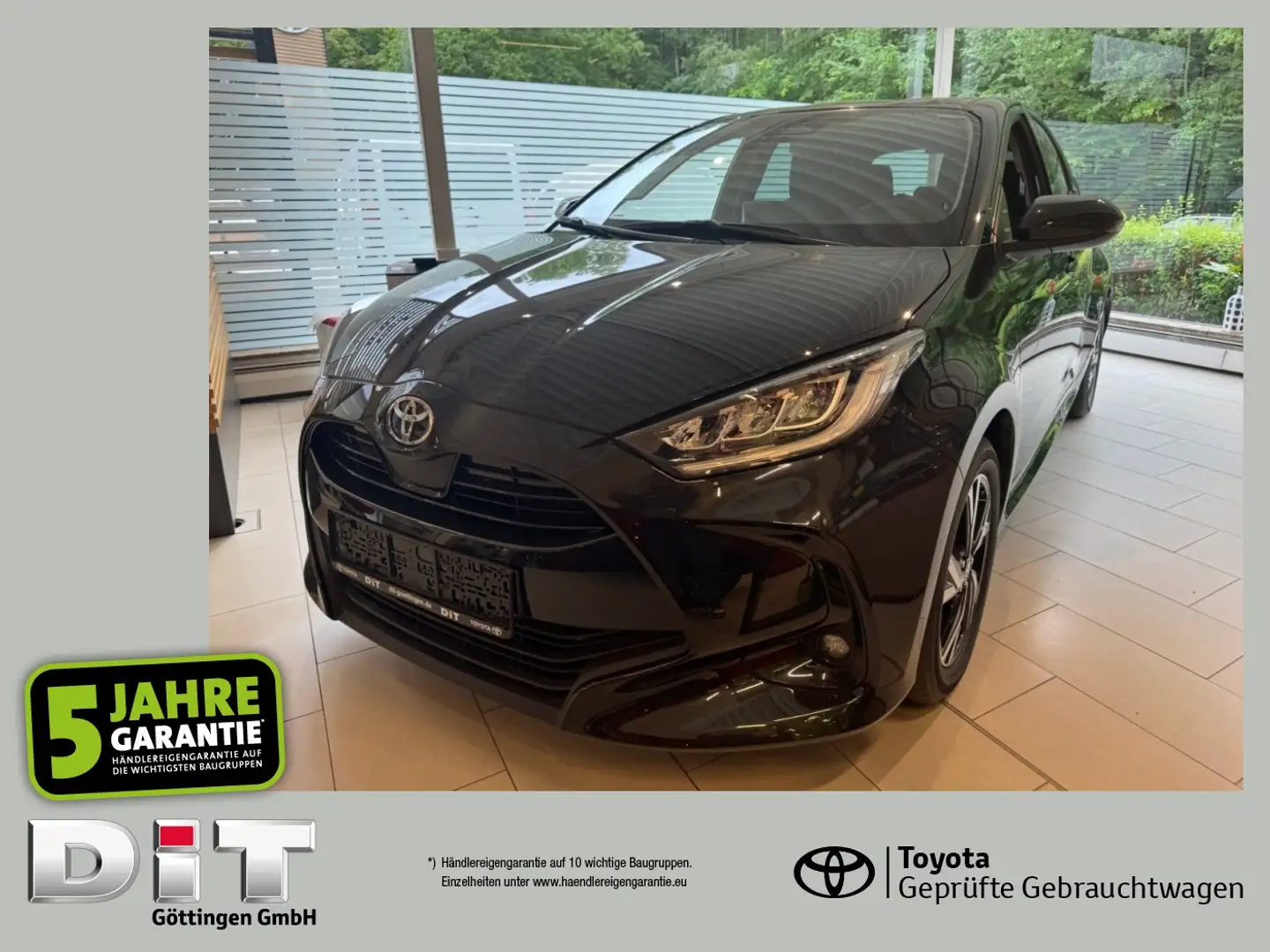 Toyota Yaris 1.5 Hybrid Klimaautomatik, Kamera, BT Schwarz - 1