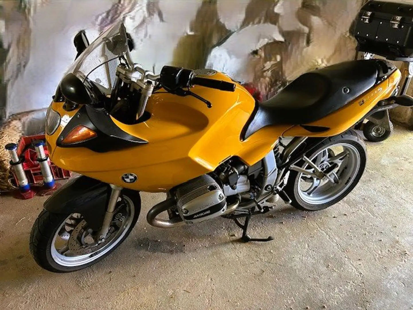 BMW R 1100 S Žlutá - 1