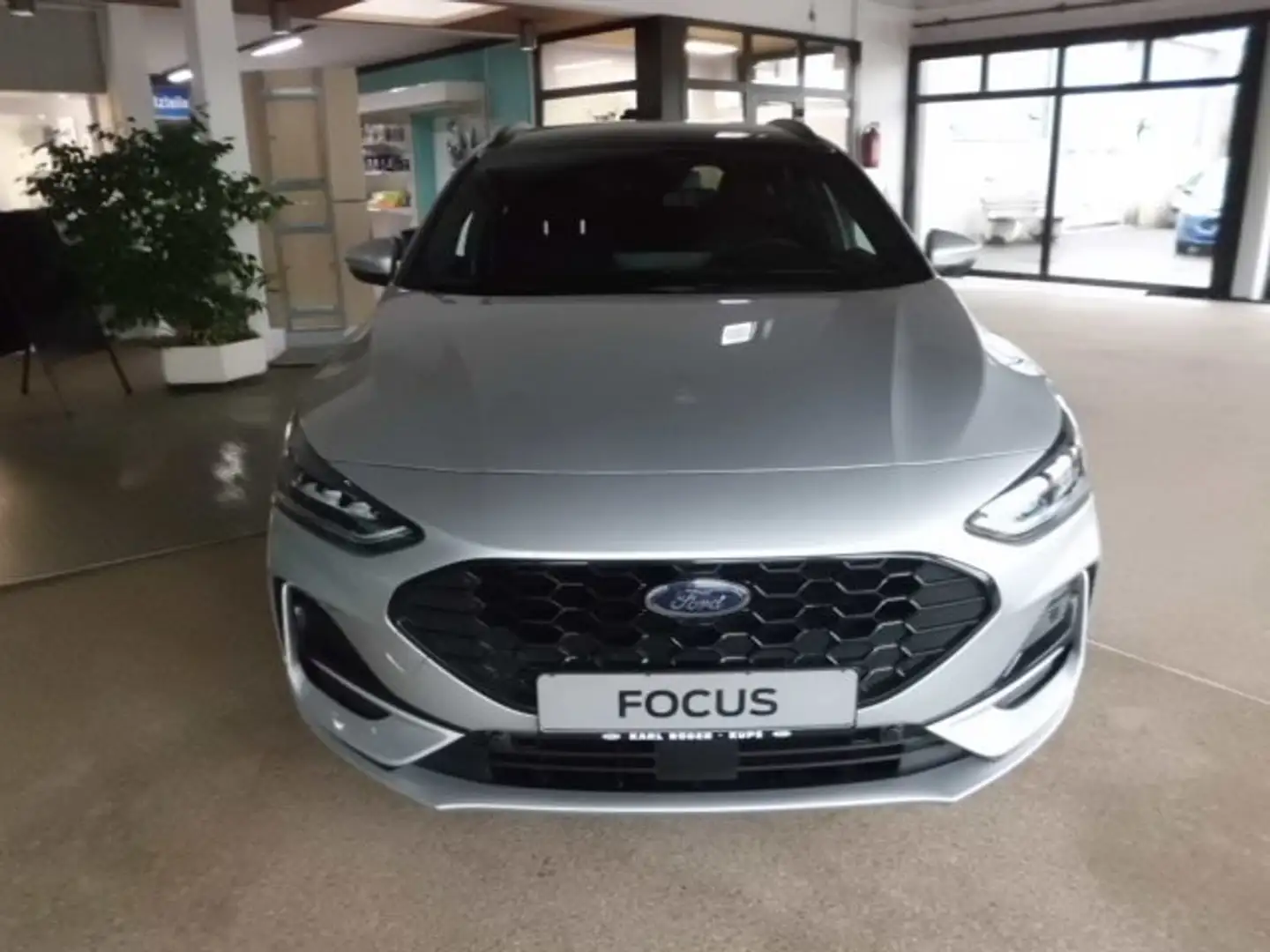 Ford Focus ST-Line X Silber - 2