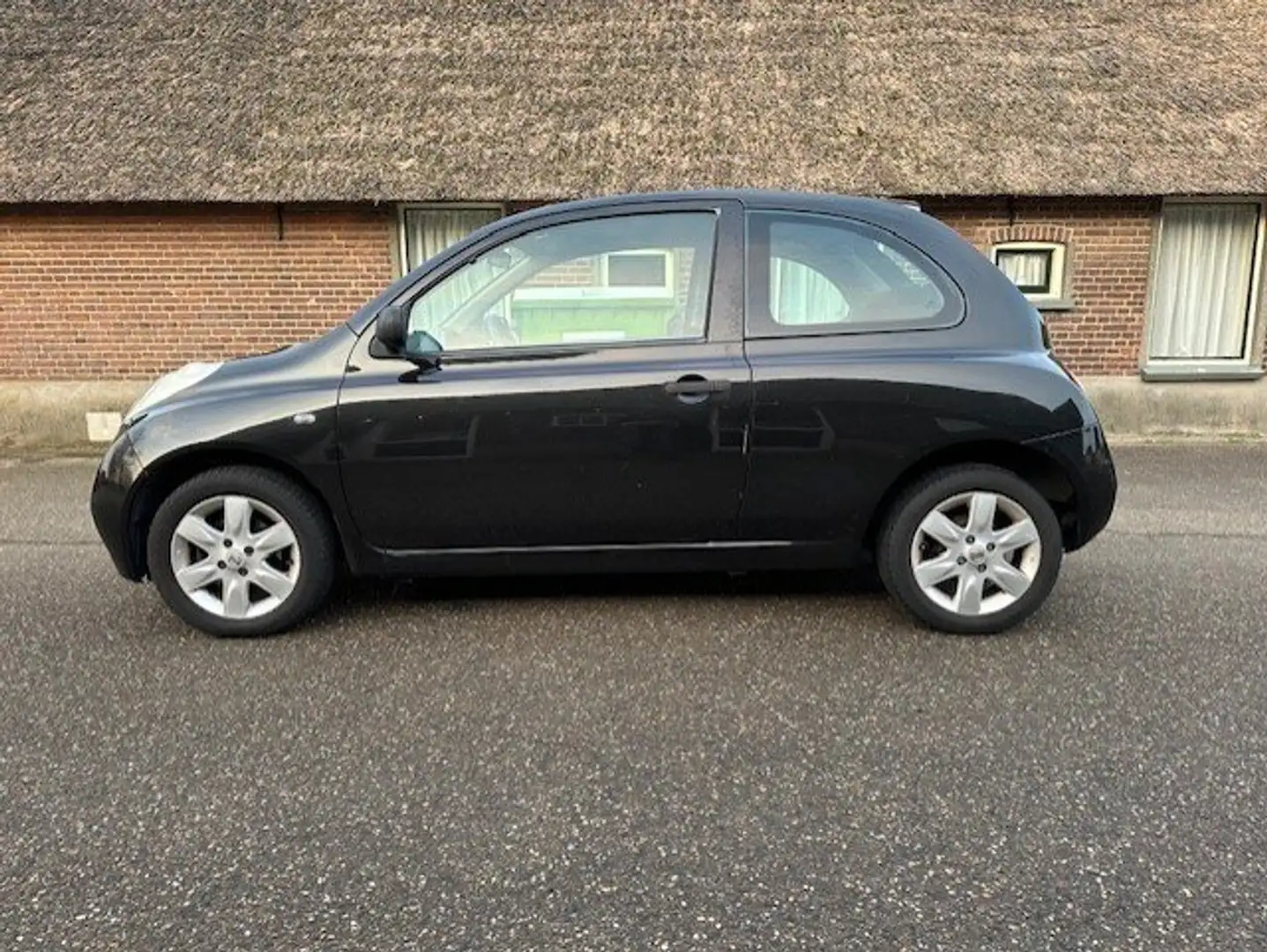 Nissan Micra Micra+1.2+Visia Zwart - 2