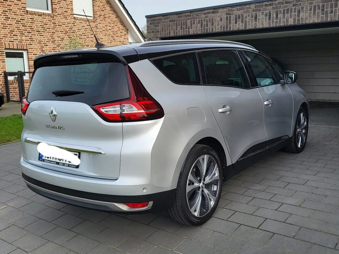 Renault Scenic Grand Intens Silber - 2