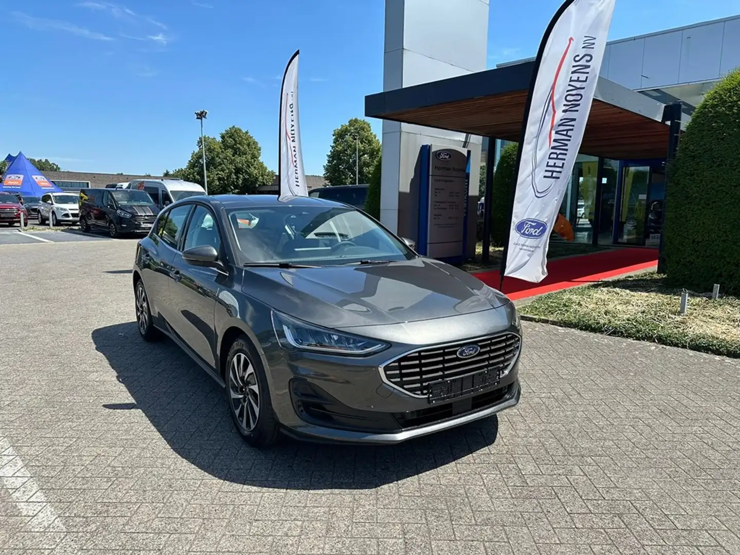 Ford Focus Titanium Mhev Grau - 1