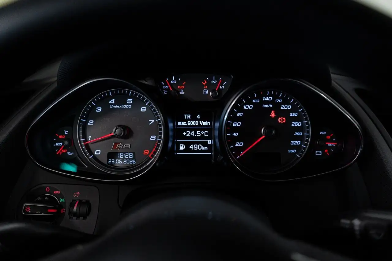 Audi R8 photo Audi R8