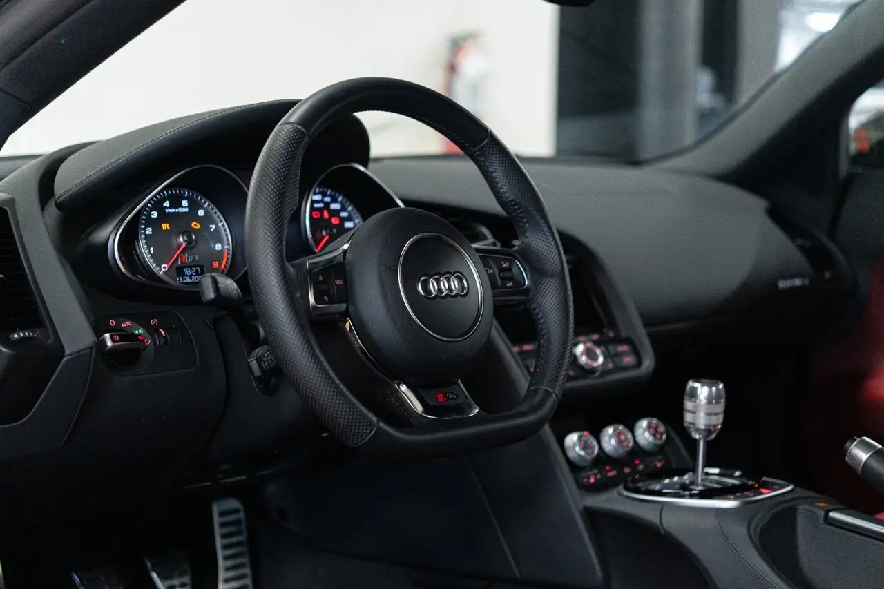 Audi R8 photo Audi R8