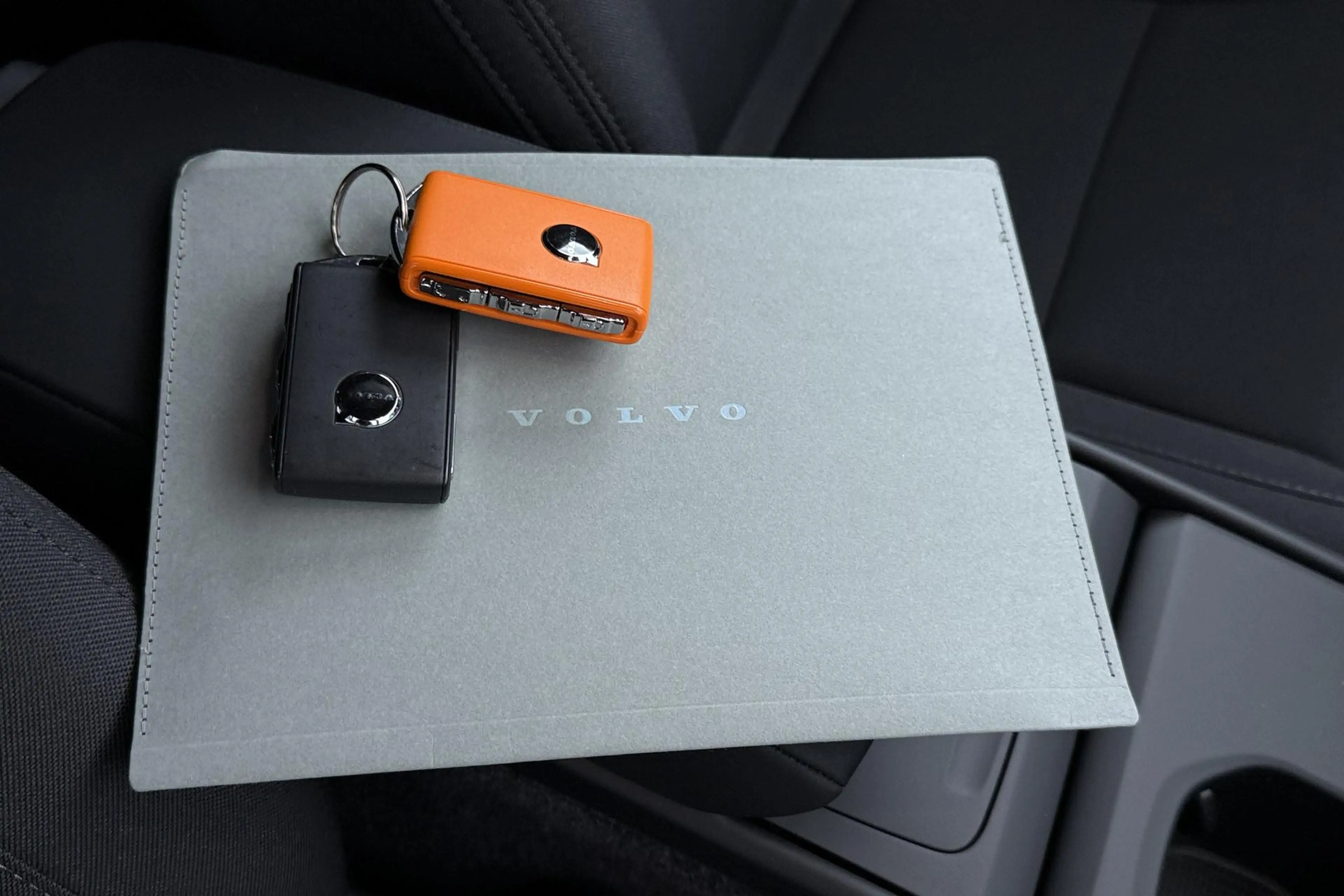 Volvo EX40 Single Motor Extended Range Plus 82 kWh | Harman/K — photo 18