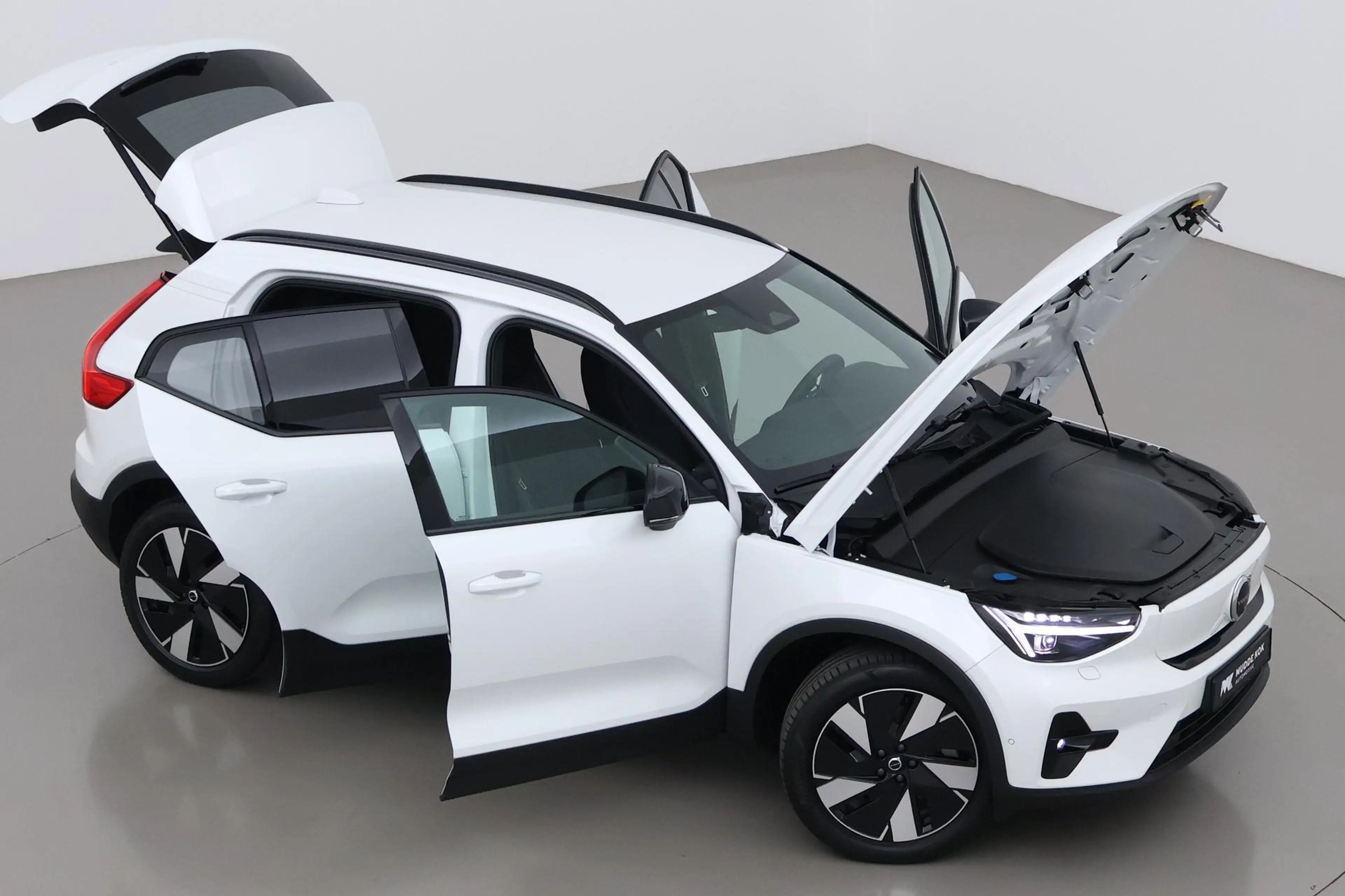 Volvo EX40 Single Motor Extended Range Plus 82 kWh | Harman/K — photo 6