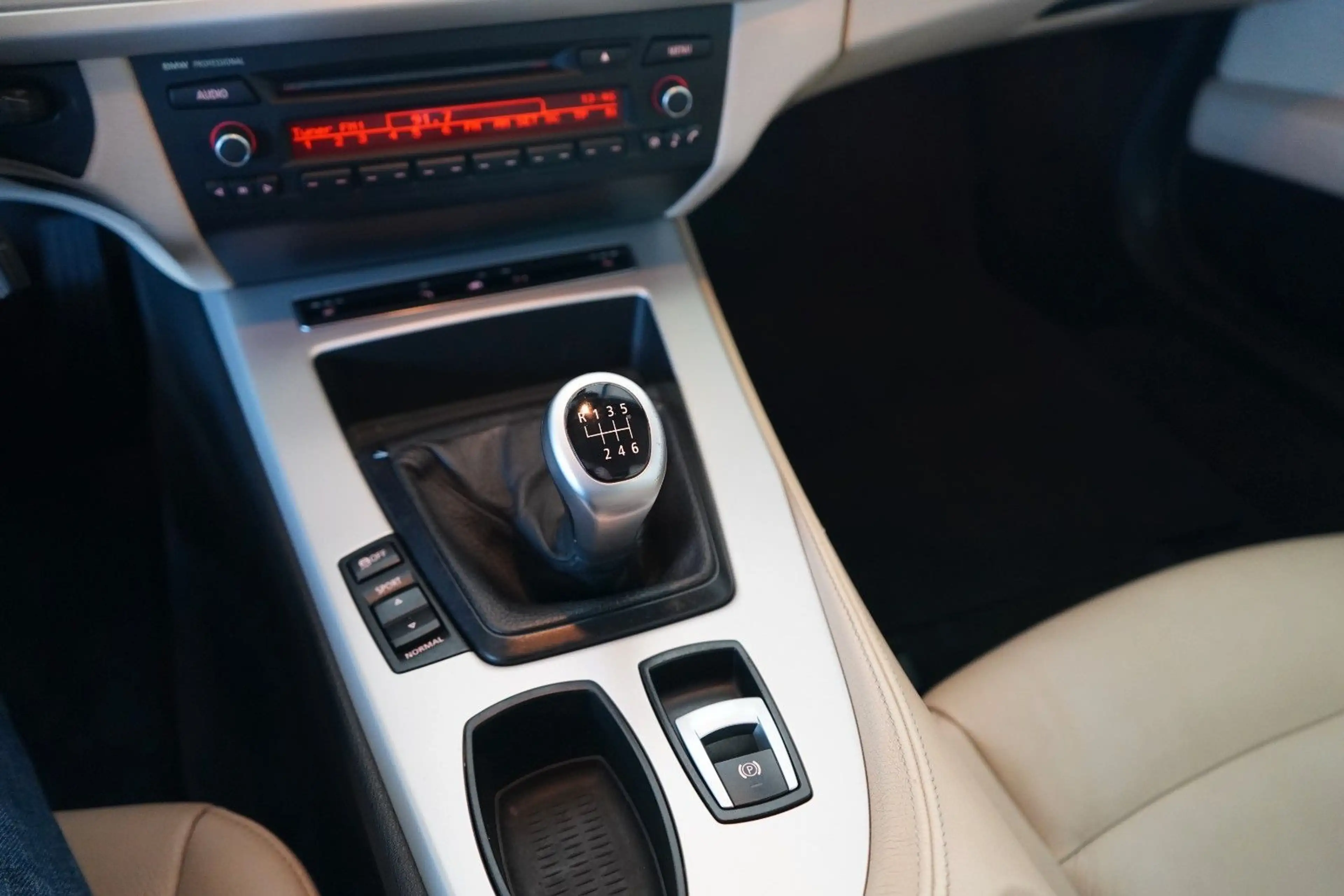 BMW Z4 Roadster sDrive 23i XENON / LEDER / KLIMA — photo 13