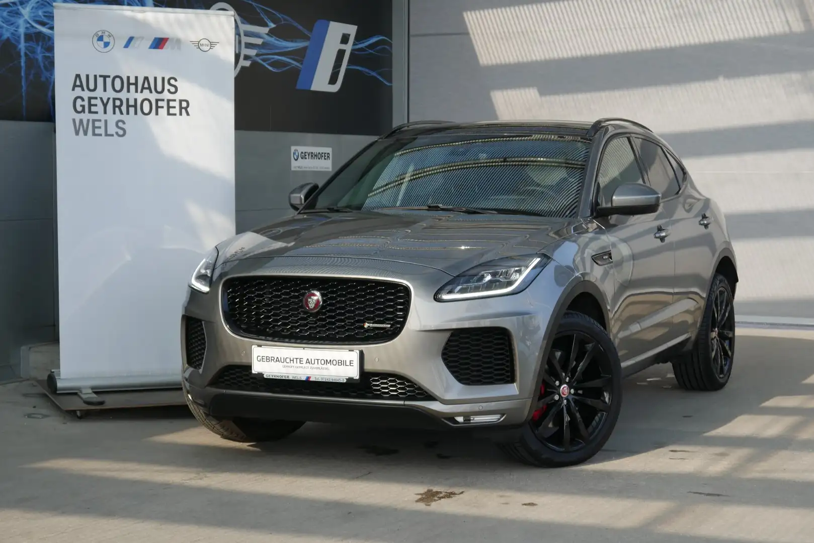 Jaguar E-Pace P250 R-Dynamic HSE AWD *HSE/R-Dynamic/Sitzlüftung/HUD/Pano* Grau - 2