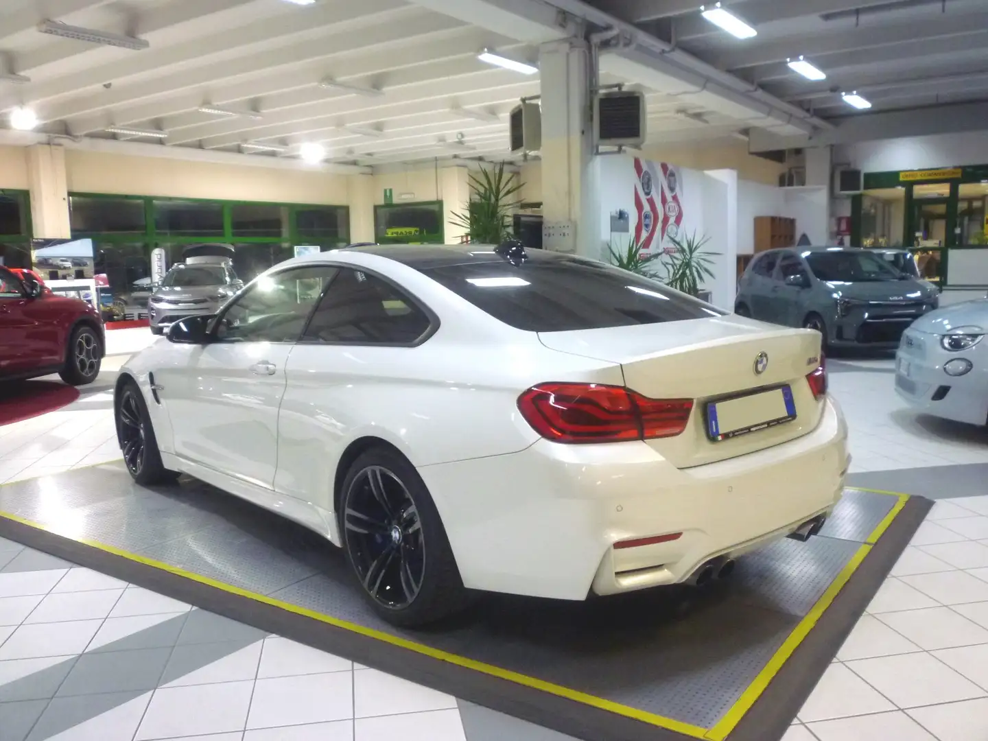 BMW M4 Coupe 3.0 DKG 431 CV TETTO IN CARBONIO Bílá - 2