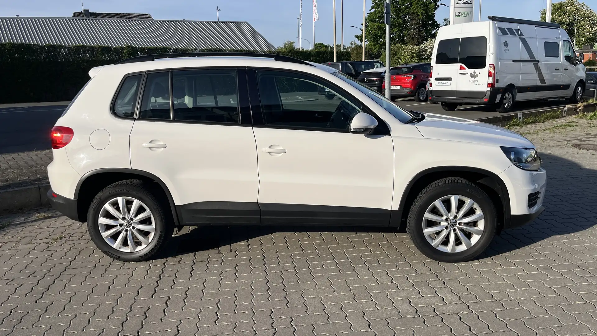 Volkswagen Tiguan 1.4 TSI BlueMotion Technology Sport & Style - 2