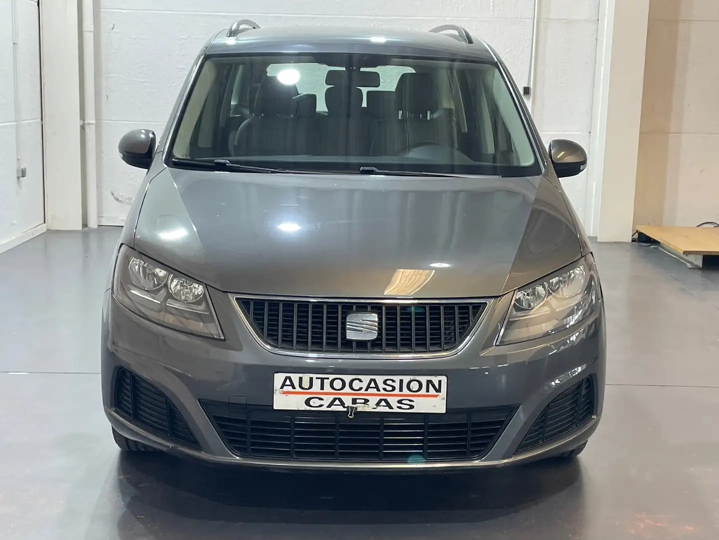 SEAT Alhambra 2.0TDI CR Ecomotive Style 140 Grau - 2