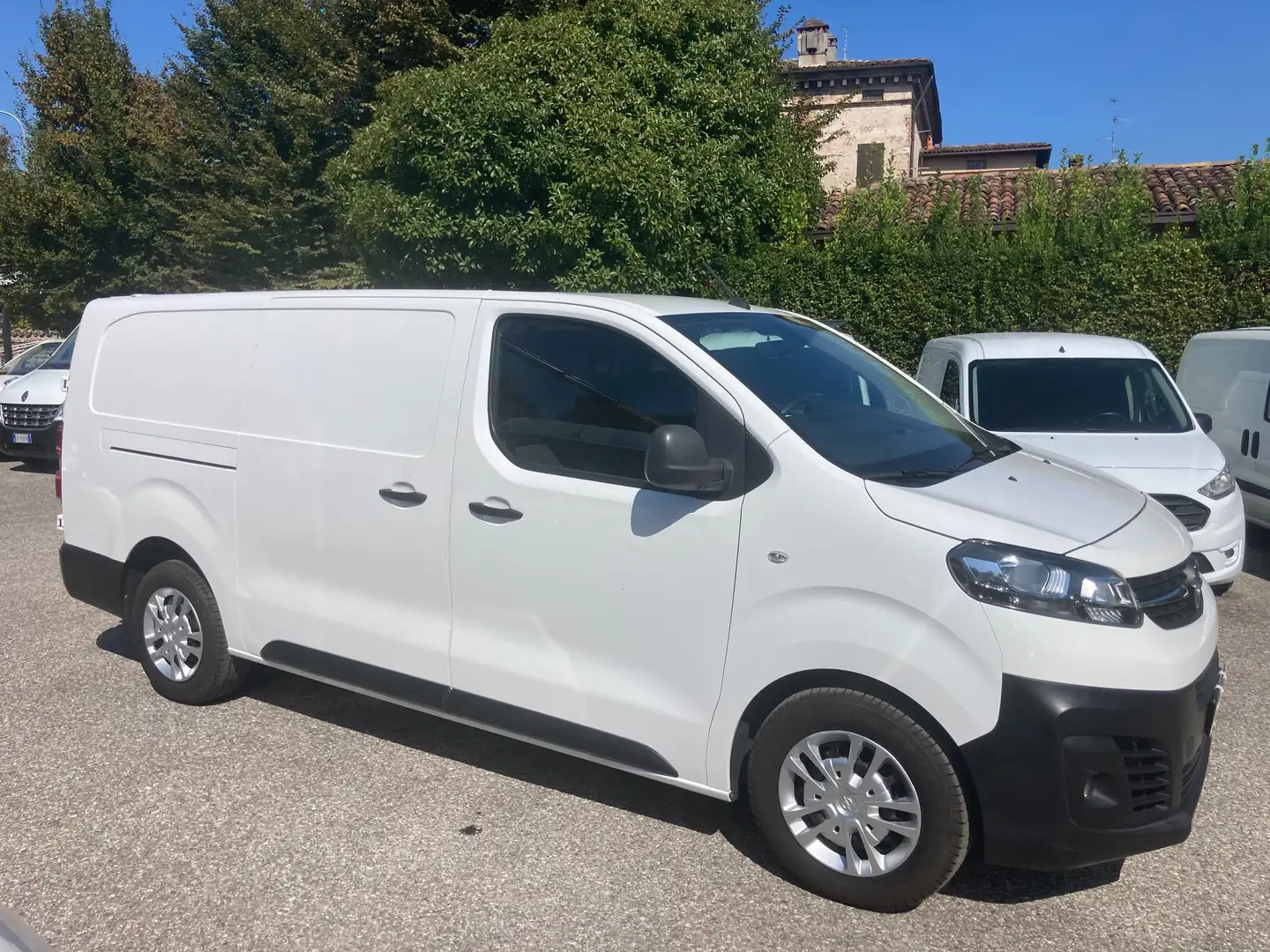 Opel Vivaro L2 H1 - 2.0 D. ENJOY Weiß - 1