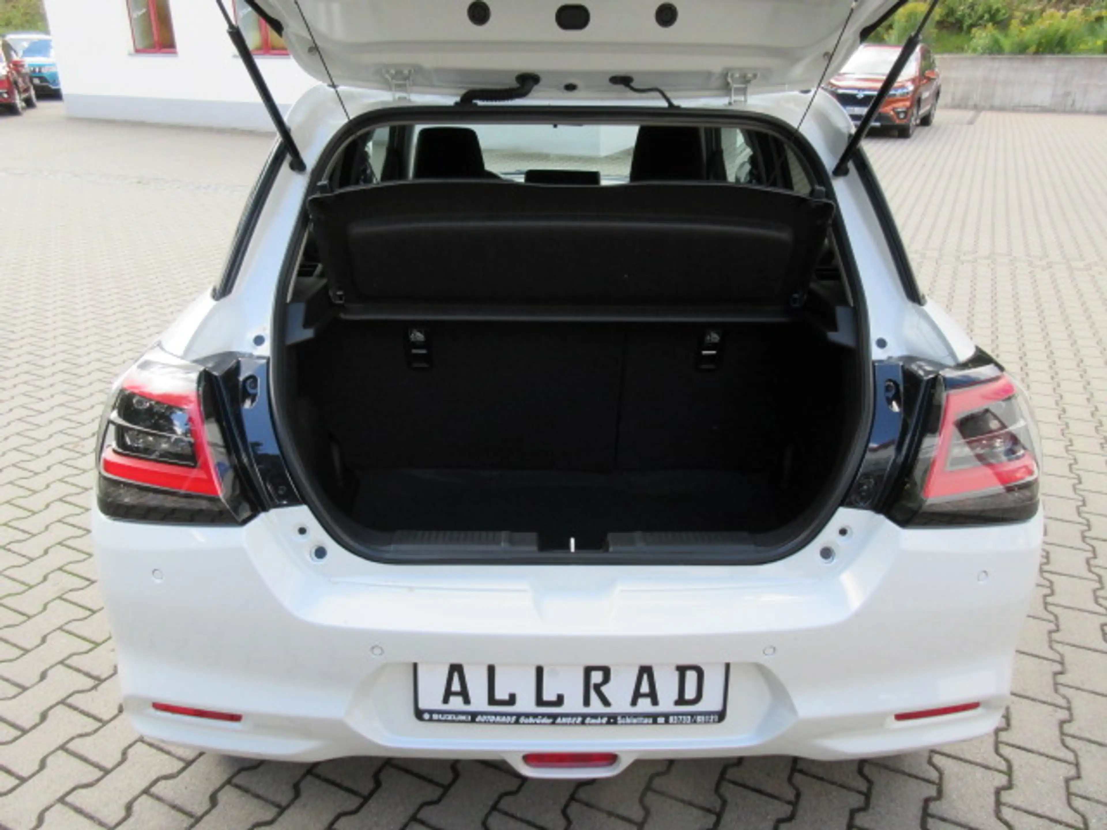 Suzuki Swift 1.2 Hybrid Allgrip MT Comfort — photo 14