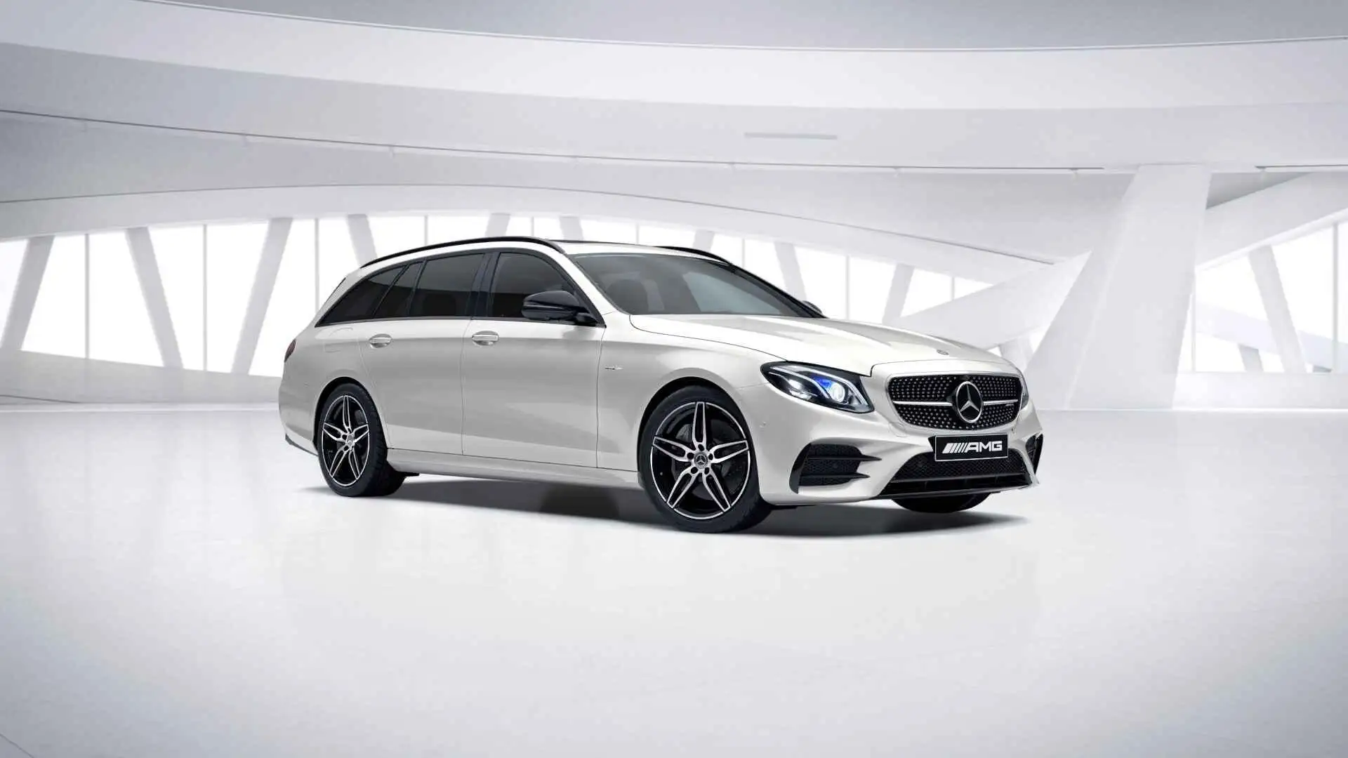 Mercedes-Benz E 53 AMG Estate 4MATIC Premium Plus | AMG Night | Air Body Wit - 2