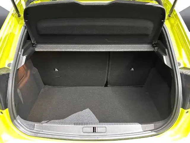 Peugeot 208 view 7