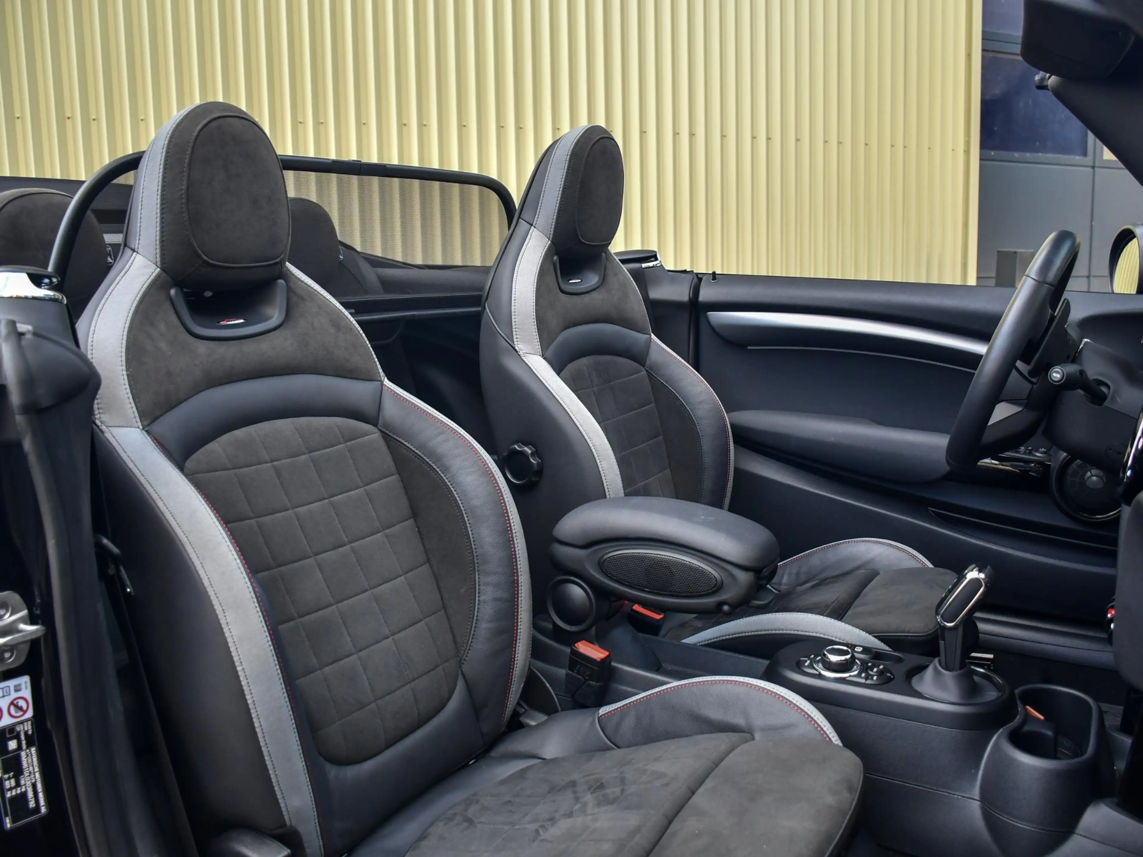 MINI John Cooper Works Cabrio 2.0 Classic l Head-Up l Camera l Harman Kardon l C — photo 8