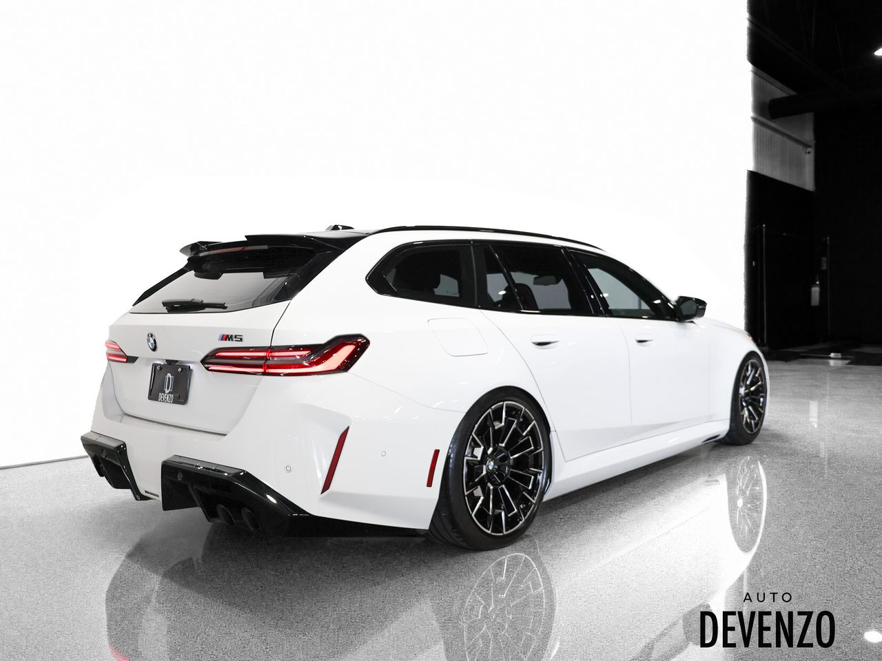 2026 BMW M5 Toursime M5 Touring — снимка 1