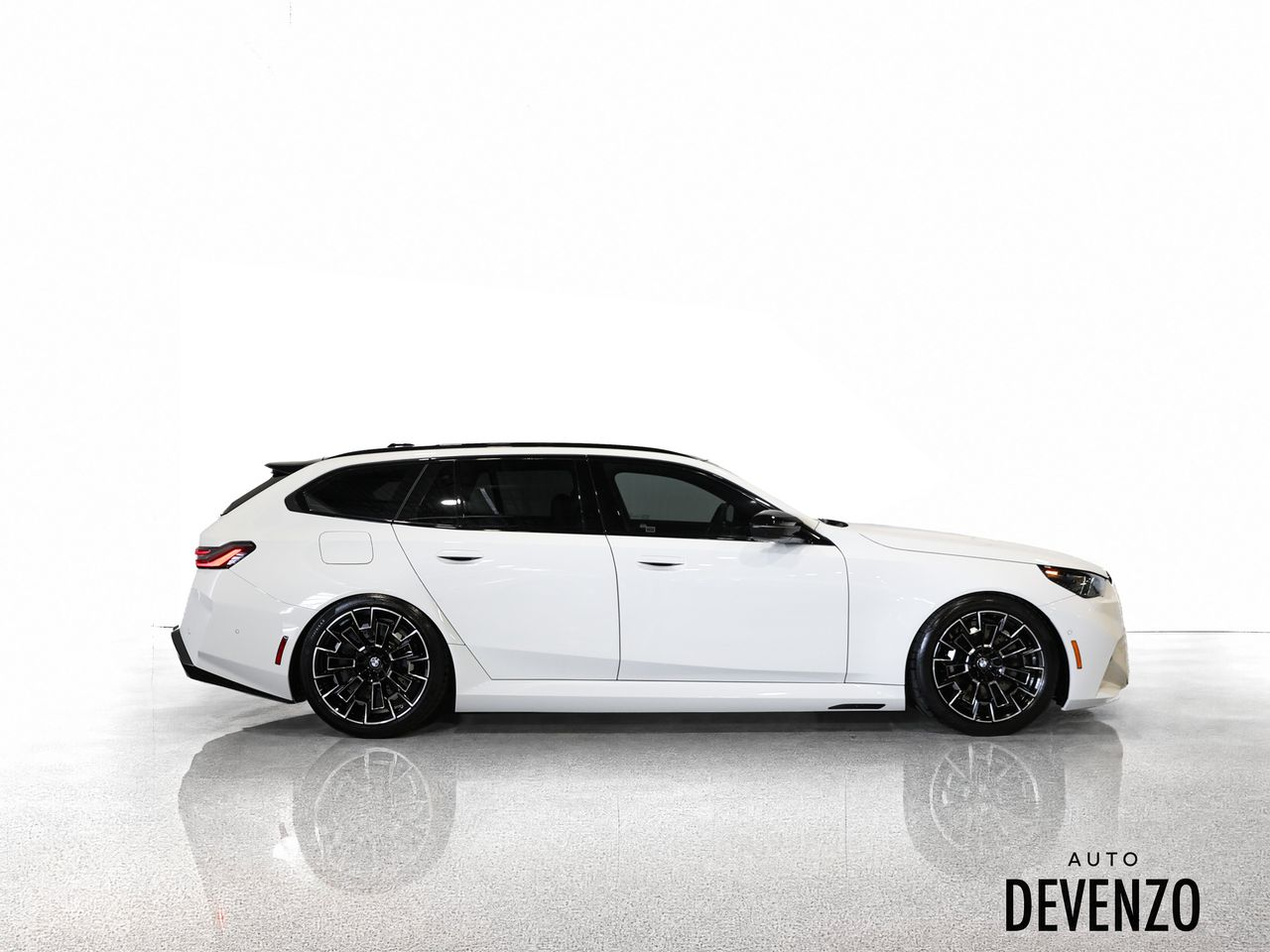 2026 BMW M5 Toursime M5 Touring — снимка 1