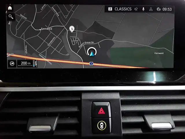BMW X3 view 12