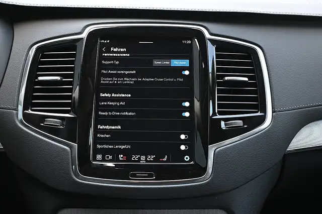 Volvo XC90 T8 AWD Recharge PHEV Plus Bright Geartronic ACC... Ansicht 25