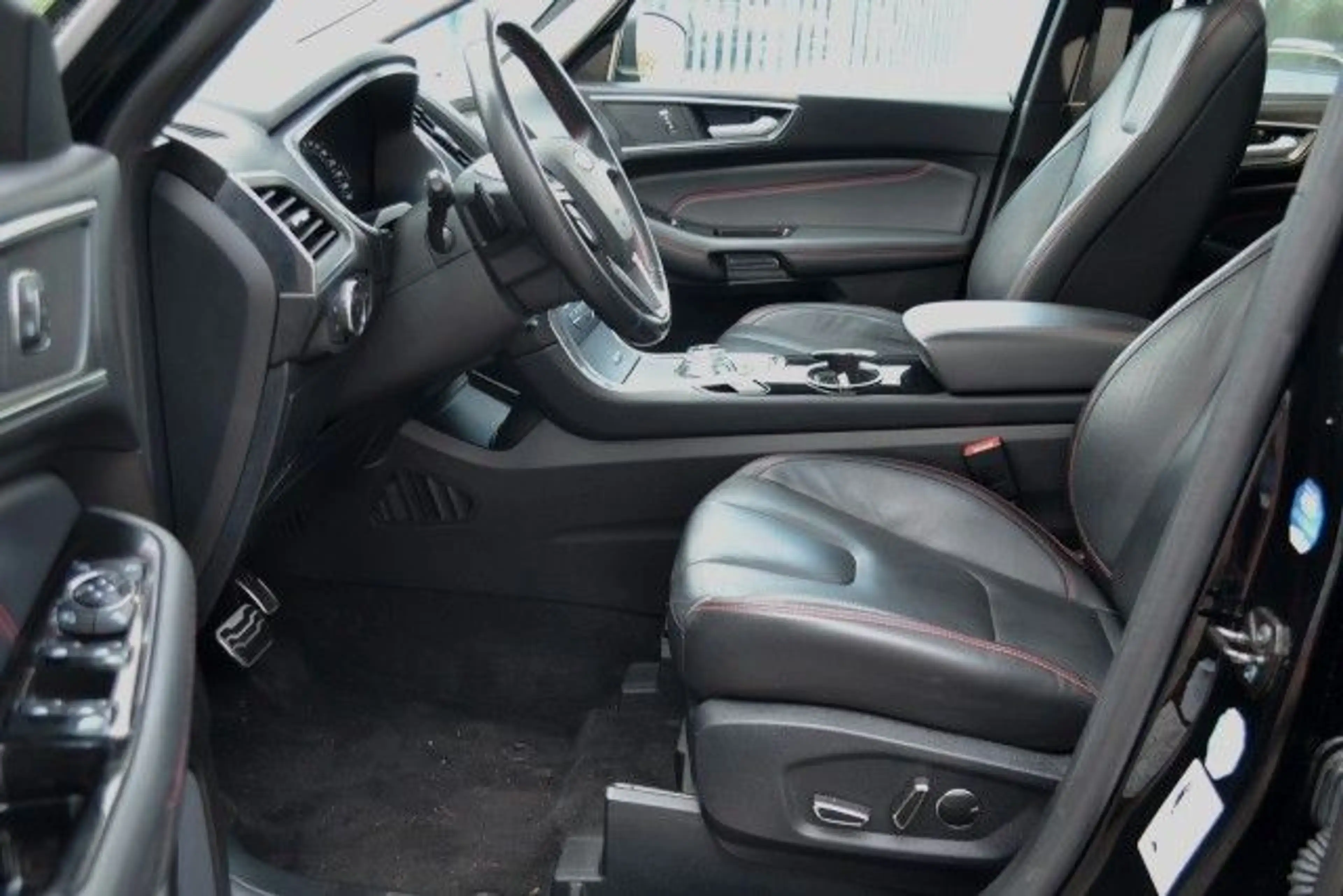 Ford S-Max ST-Line 7Sitzer Glasdach Leder — photo 7