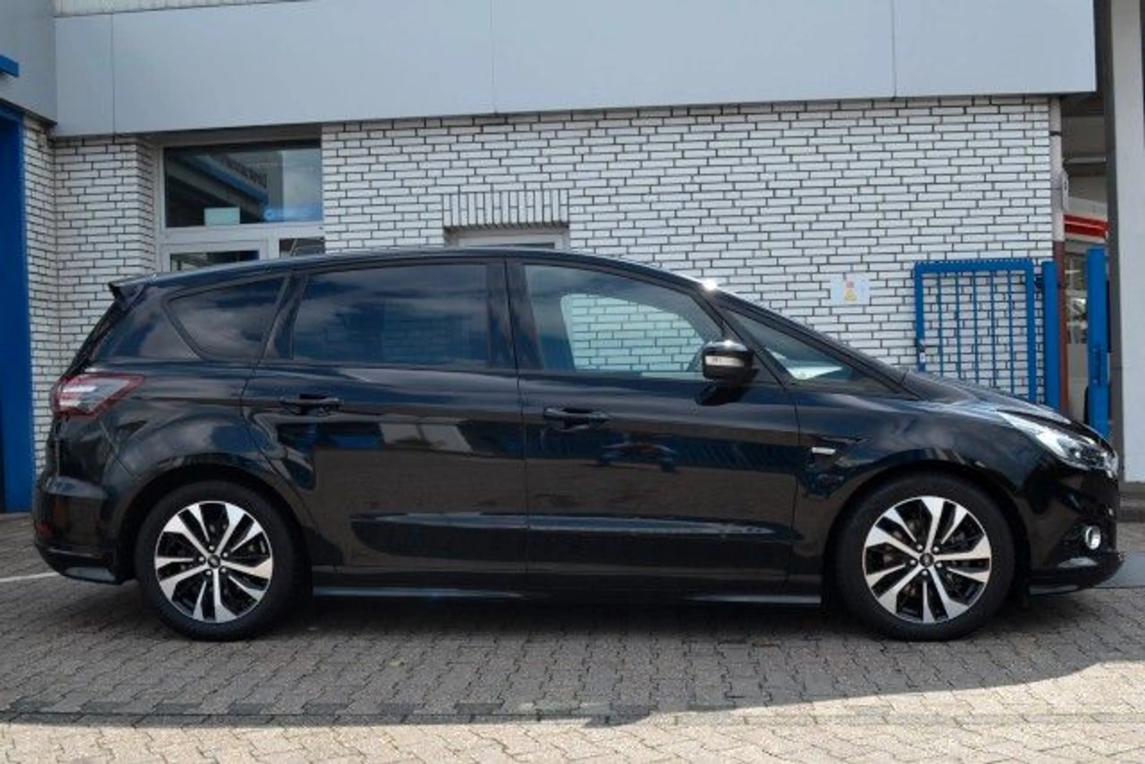 Ford S-Max ST-Line 7Sitzer Glasdach Leder — photo 2