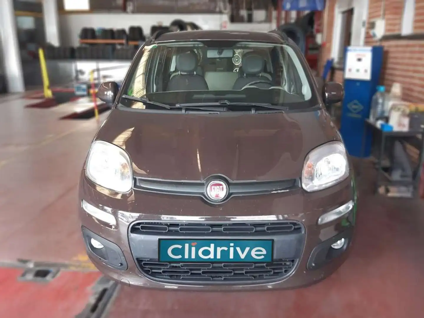 Fiat Panda 0,9 Lounge 85cv TwinAir Marrón - 2