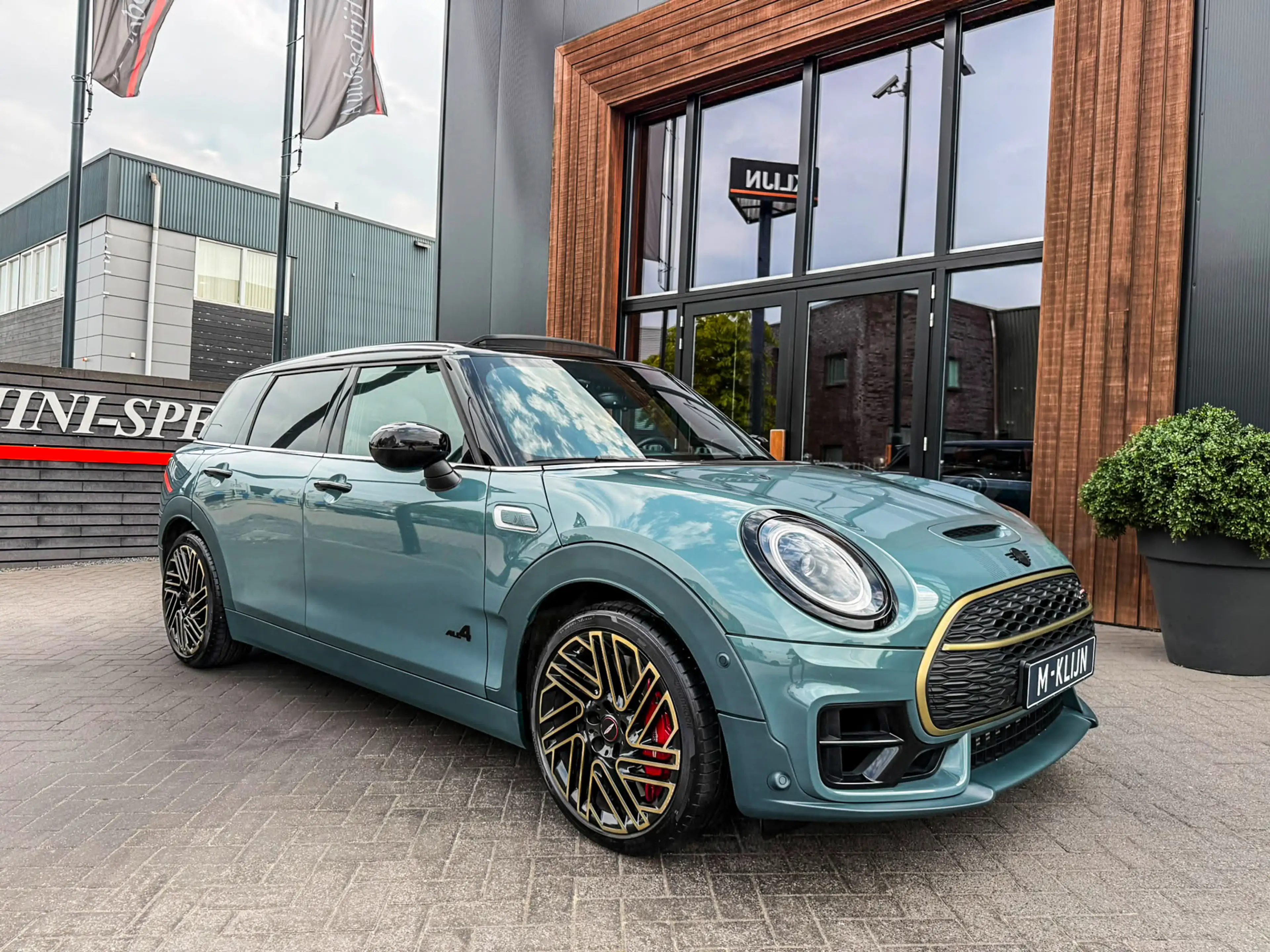 MINI John Cooper Works Clubman 2.0 JCW ALL4 Untold Edition F1 306pk/Sage green/Un — photo 29