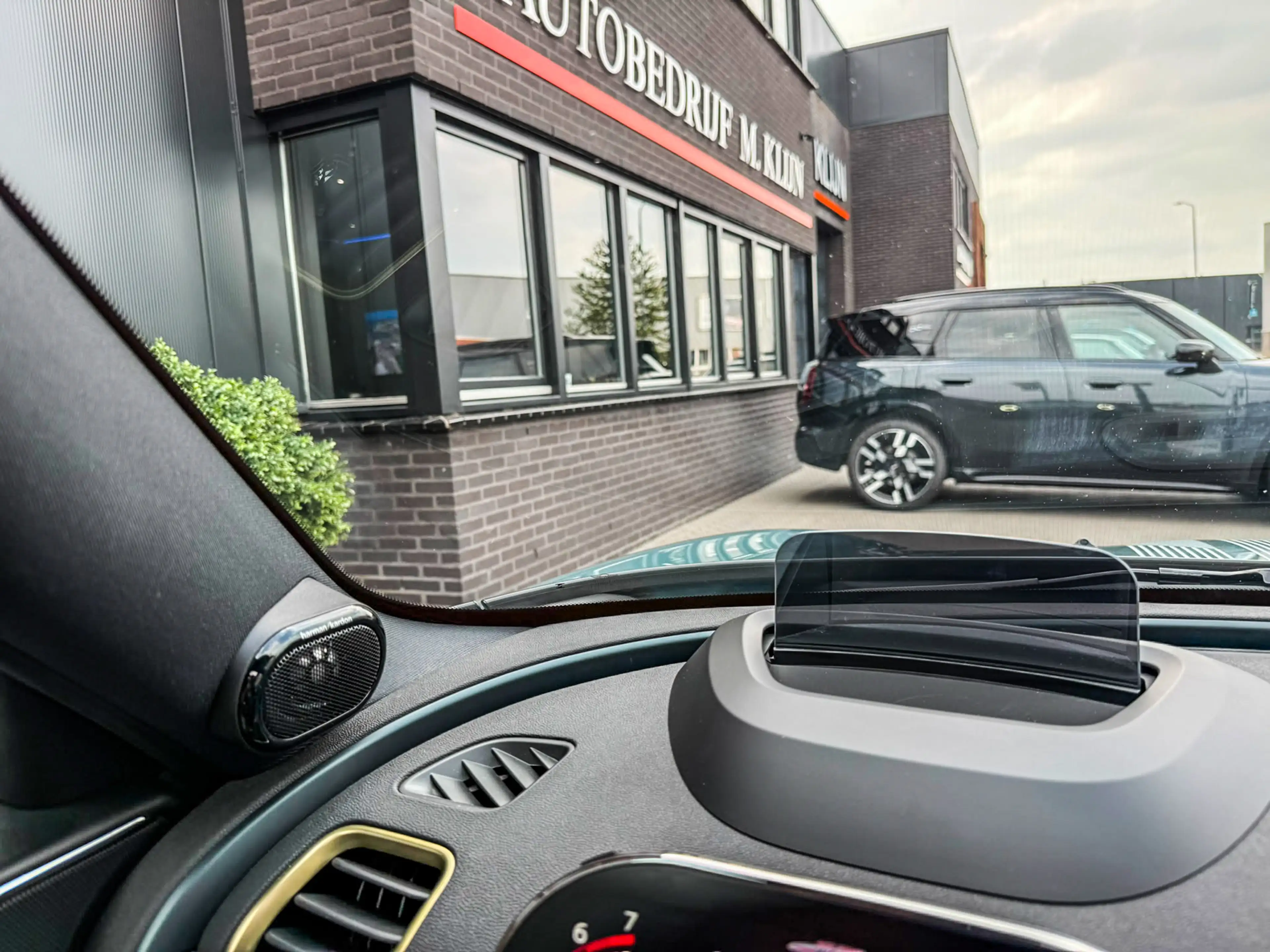 MINI John Cooper Works Clubman 2.0 JCW ALL4 Untold Edition F1 306pk/Sage green/Un — photo 30