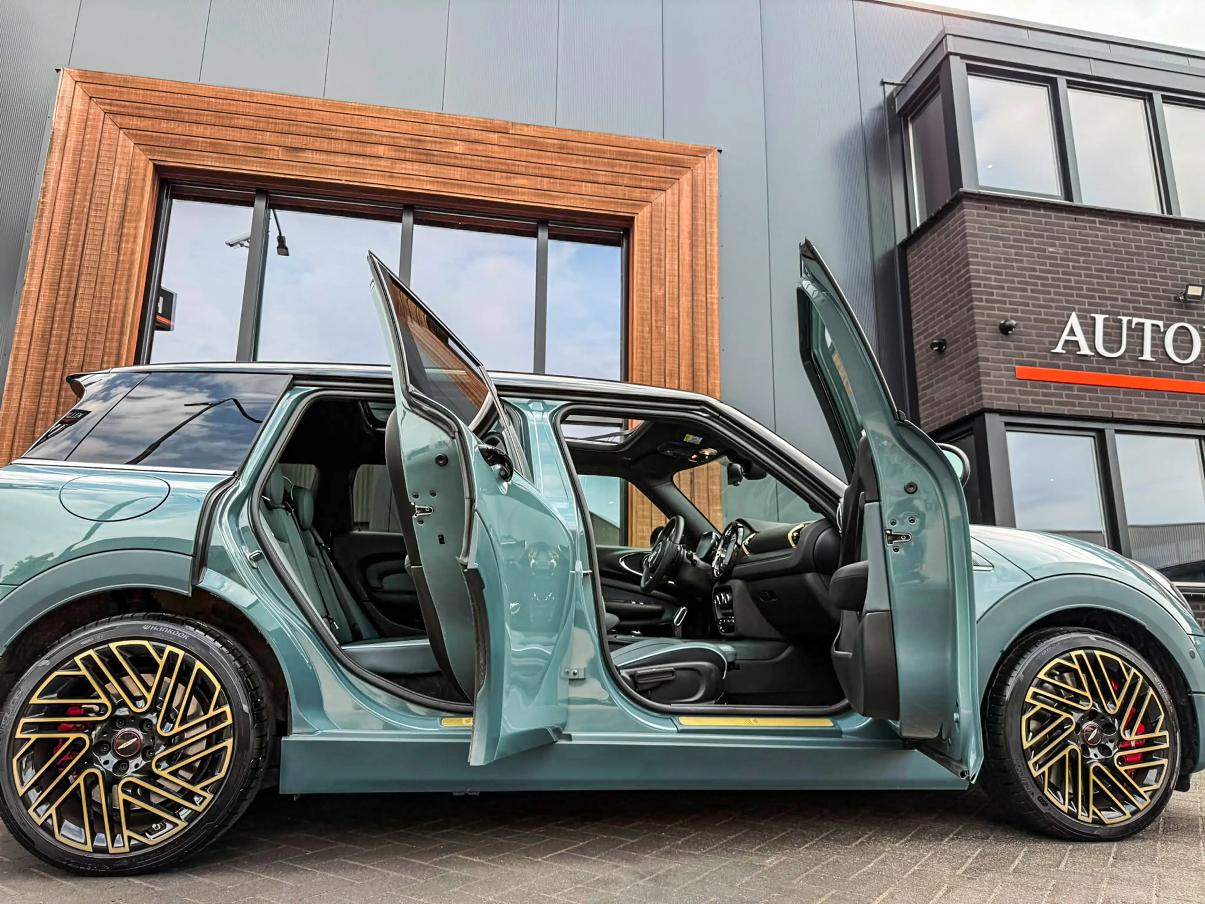 MINI John Cooper Works Clubman 2.0 JCW ALL4 Untold Edition F1 306pk/Sage green/Un — photo 35