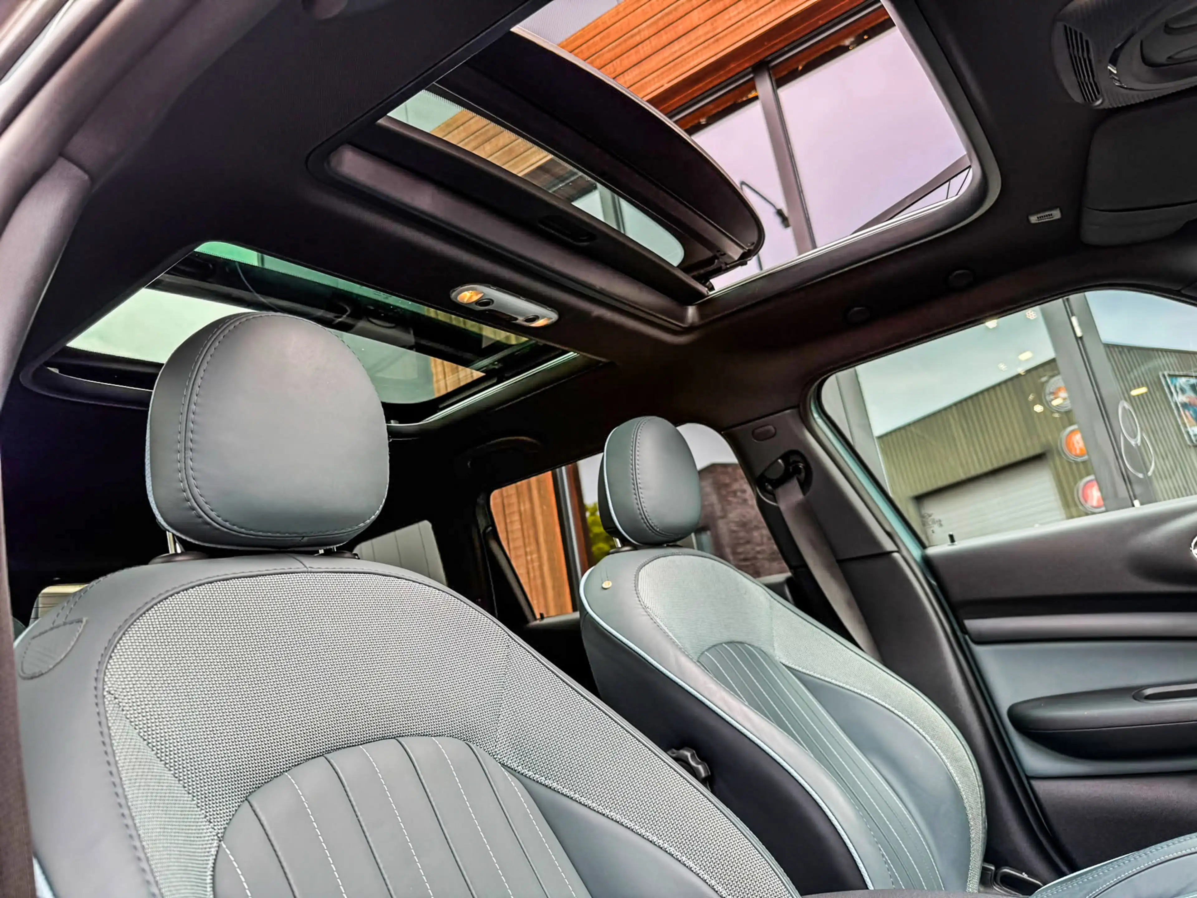 MINI John Cooper Works Clubman 2.0 JCW ALL4 Untold Edition F1 306pk/Sage green/Un — photo 10