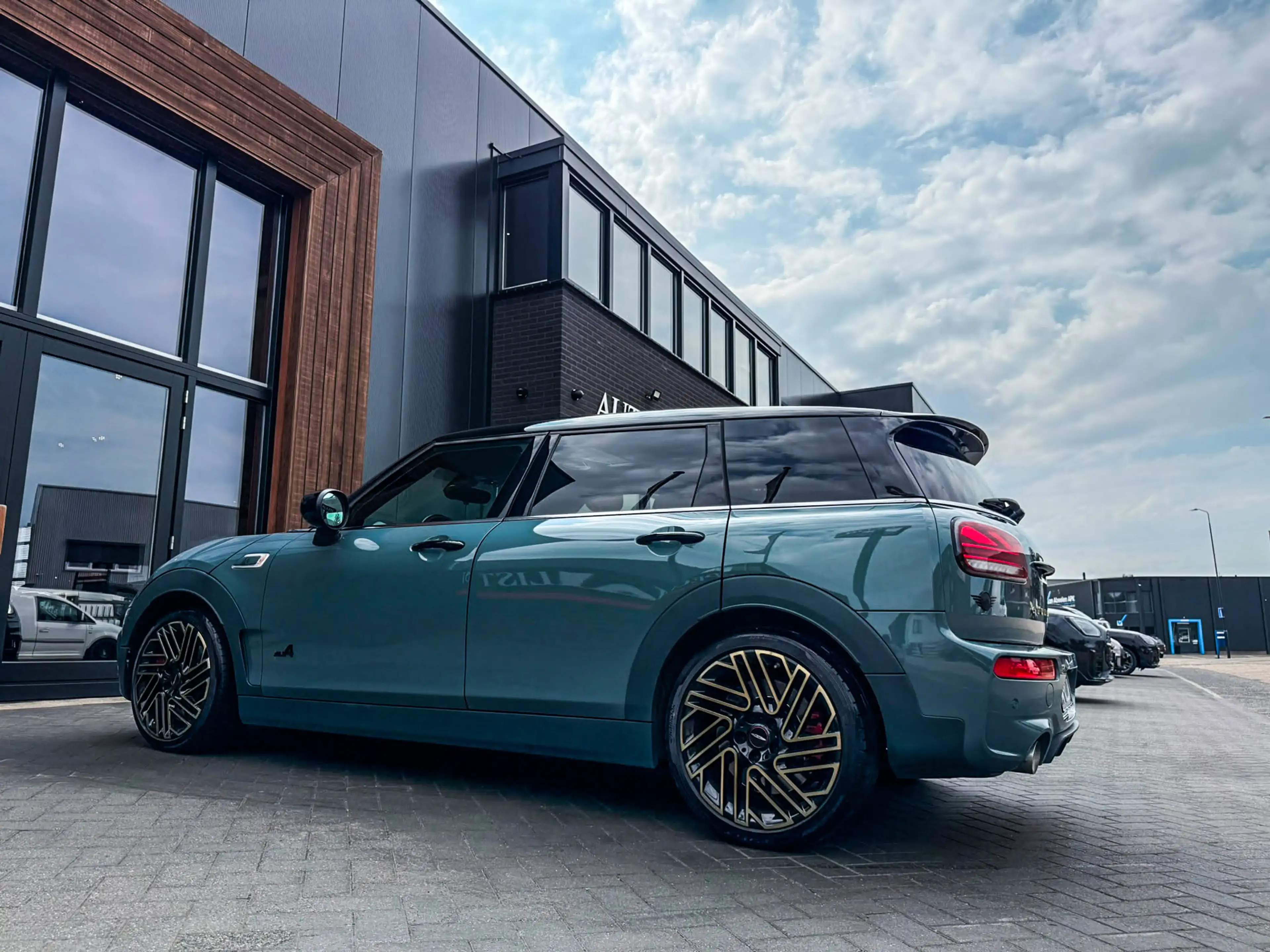 MINI John Cooper Works Clubman 2.0 JCW ALL4 Untold Edition F1 306pk/Sage green/Un — photo 13