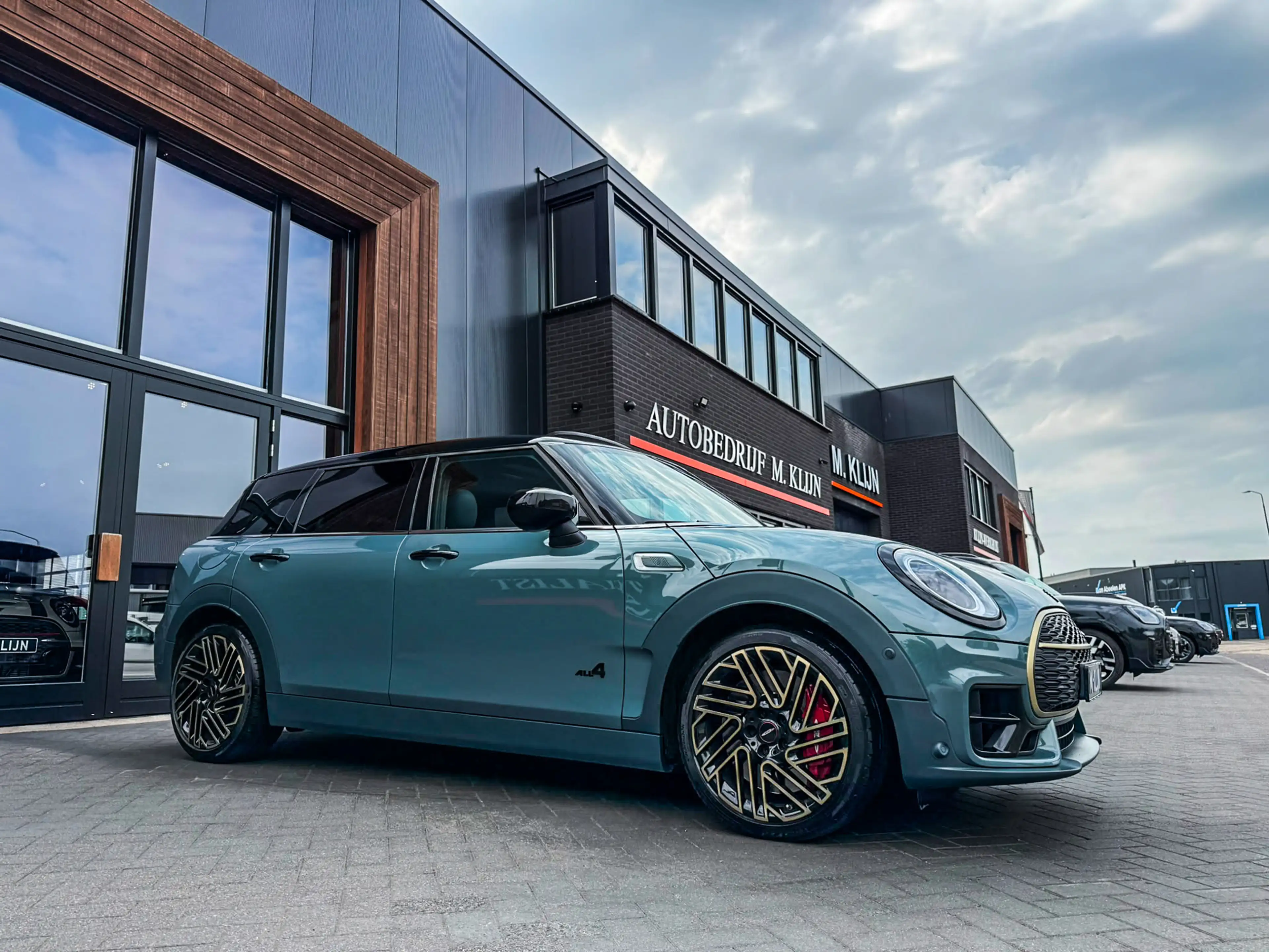 MINI John Cooper Works Clubman 2.0 JCW ALL4 Untold Edition F1 306pk/Sage green/Un — photo 25